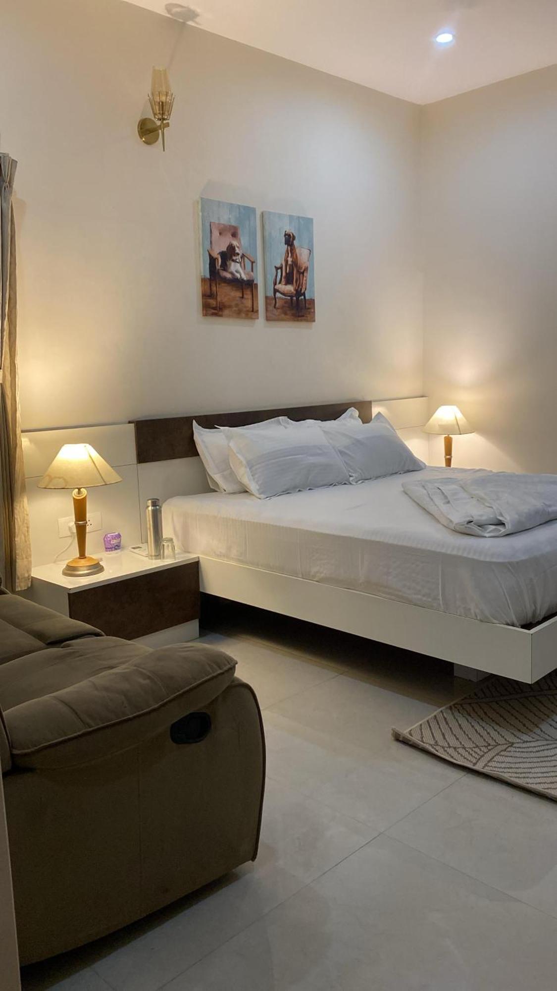Gatsby Grandeur Luxury Villa Bangalore Esterno foto
