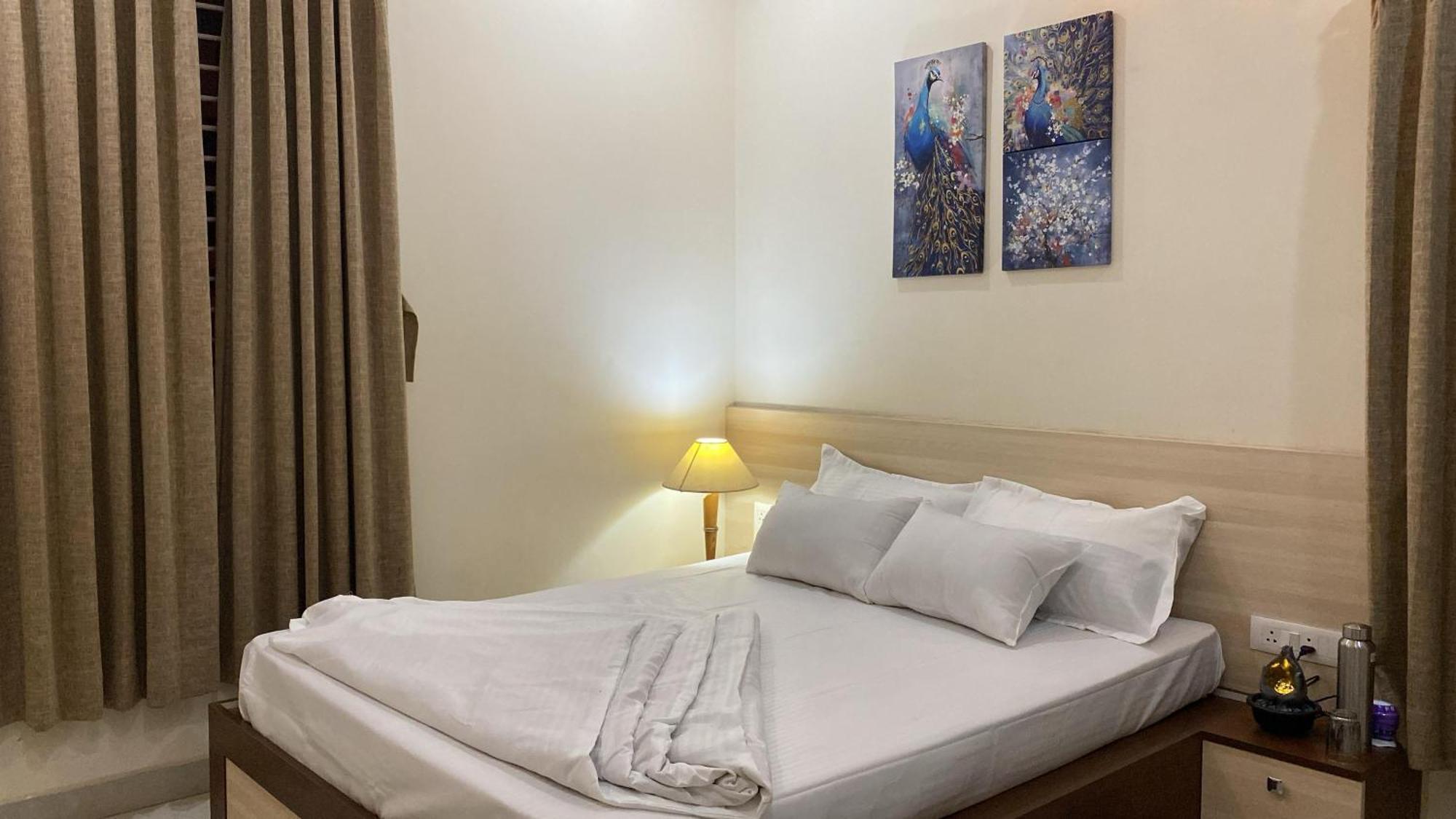 Gatsby Grandeur Luxury Villa Bangalore Esterno foto